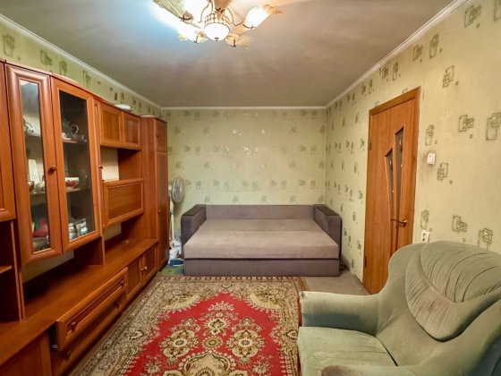 Продам ПРИЛИЧНУЮ 2-ком., Победа-2. Днепр