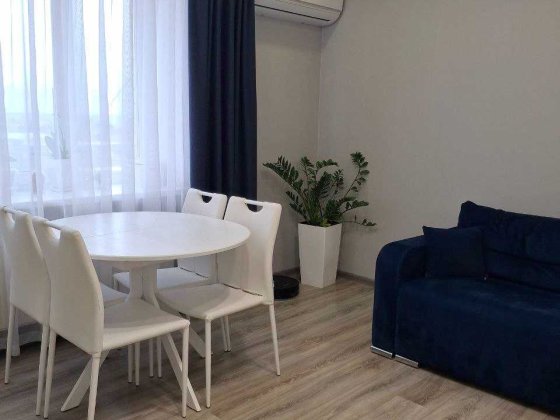 Простора 3-кімнатна квартира, район Польова Житомир