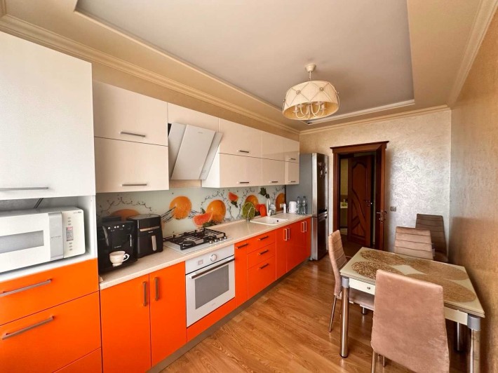 Продам 3 кімнатну квартиру - фото 1