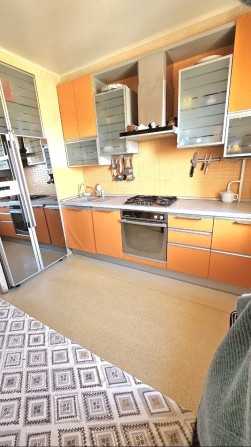 Продам 4-х комнатную квартиру 90 м2 на МИРА - фото 1