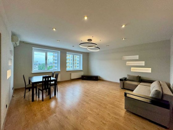 Продаж 3кім,Стрийський парк,1520$ кв,ремонт,в новобуді на вул.Сахарова Львов