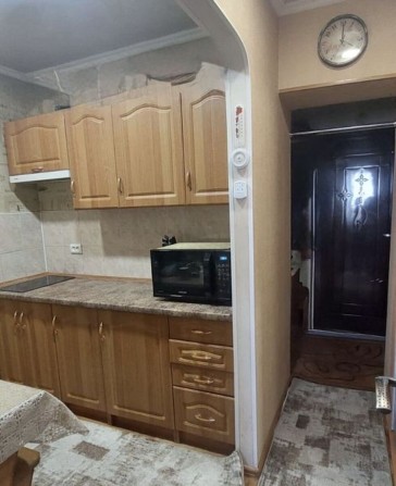 Продам однокімнатну квартиру по вулиці Незалежності. - фото 1