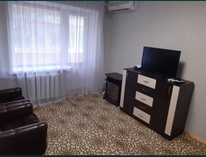 Продам 2х ком. кв-ру в центре, ул. Мира 5/5 - фото 1