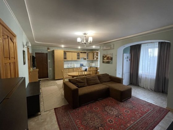 Квартира 4 кімнатна з меблями Кропивницкий