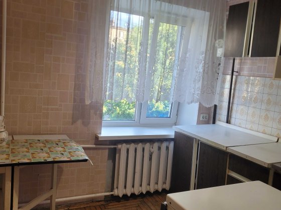 Продам квартиру пр. Поля, Газ, Держпрограми, район Центр мебелью/техн Днепр