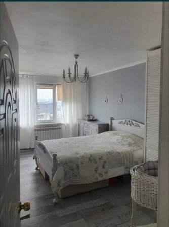 Затишна двохкімнатна квартира - фото 1