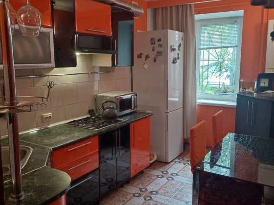 3 кімнатна в центрі автономка 9126 Житомир