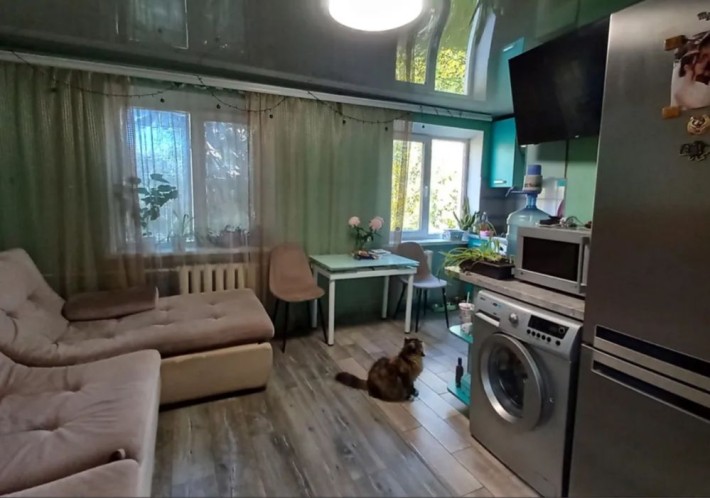 Продам 3кім  квартиру на малому ринку, все в квартирі залишається - фото 1