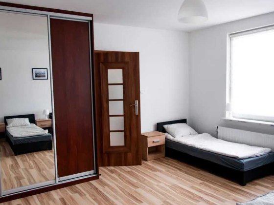 Здам поселення в кімнату! Метро Лук’янівська, Київ. Власниця Дешево Київ