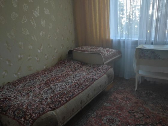 м.Позняки пр. Григоренко 31 для дівчини Киев