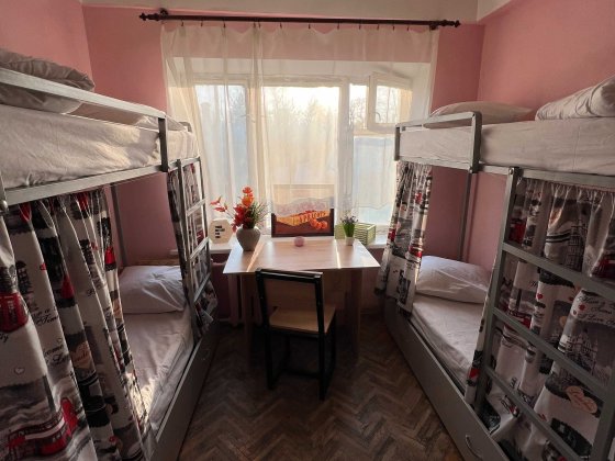 Довгострокова оренда місця у кімнаті на бульварі Лесі Українки! Київ