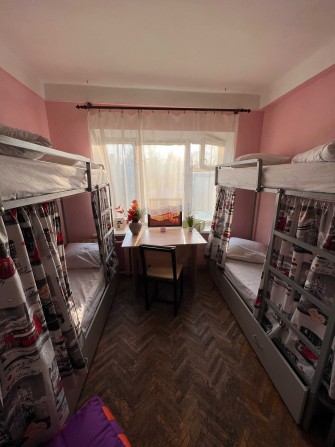 Довгострокова оренда місця у кімнаті на бульварі Лесі Українки! - фото 1