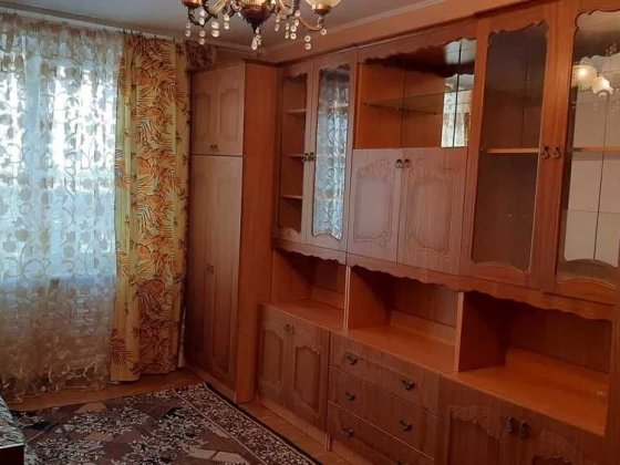 Оренда кімнати метро Чернігівська 5 хв.. Без проживання власників. Киев