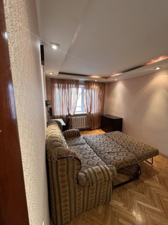 Кімната, Шукаю сусідку, м Житомирська/ Святошин - фото 1