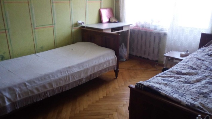 Кімната для дівчини, без господарів, ст.м.Оболонь - 5 хв. - фото 1