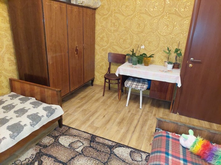 Кімната з балконом м.Харківська для 1-2 дівчини Харківське шосе - фото 1