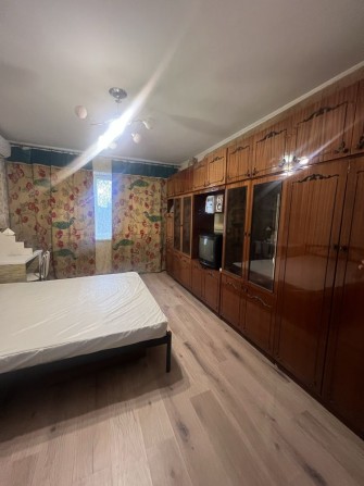 Сдам кімнату вул. Вербицького 19,метро 10хвилин Вирлиця 5500 грн - фото 1