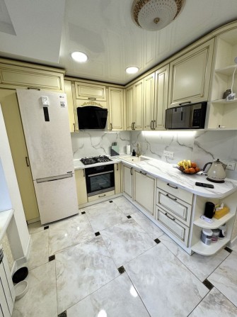 Продается 3 ком кв в Бородинском р/не по ул Товарищеская - фото 1