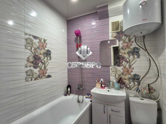 *Однокімнатна квартира Заводський район по вул. Історична