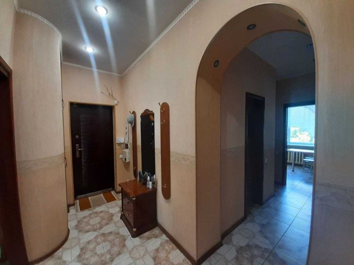 3-комн. сталинка, 75 кв., кирпич, 3/4, ЦЕНТР! - фото 1