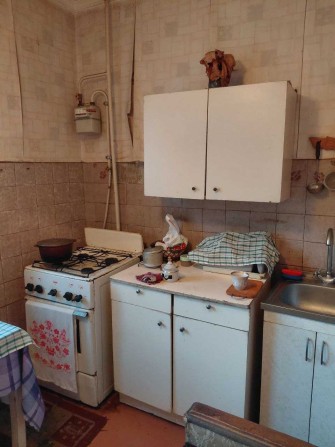 Продається 1 кімнатна квартира, вулиця Лазурна - фото 1