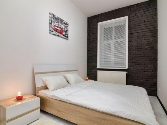 Продаж 2-кімнатної квартири на вул.Дорошенка
65/40/12, 3/3ц.
Правильне Львов