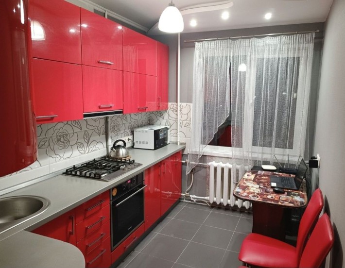 Продається 3- кімнатна квартира на  вулиці Покровській,149 - фото 1