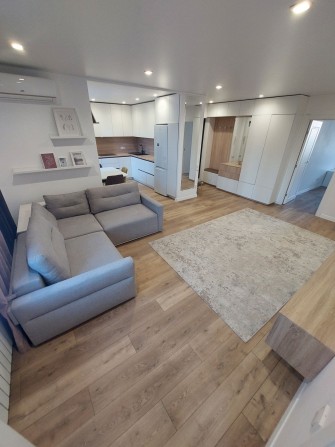 Центр/ Квартира з меблями та технікою! - фото 1