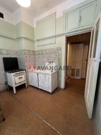 Продам 2-х кім квартиру (сталінка) в центрі в р-н Маяковського. - фото 1