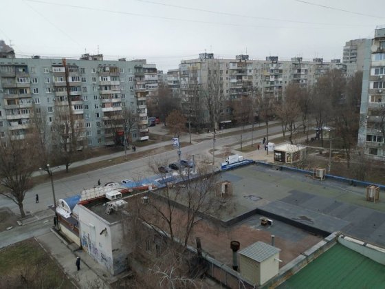 Продам свою 4-х комн Малый рынок Запорожье