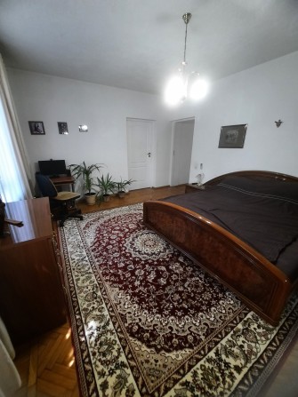 Розкішна 3 кімнатна  квартира  в самому  центрі. Ціну знижено. - фото 1