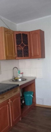 Продам 1 ком. кв-ру Коммунарский р-н, ул. Привокзальная 1/9 - фото 1