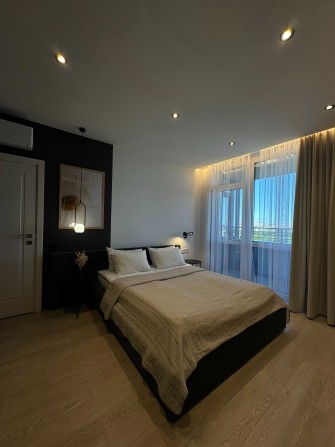 Продаж стильної 1кім квартири в ЖК Платинум на проспекті Чорновола,77 - фото 1