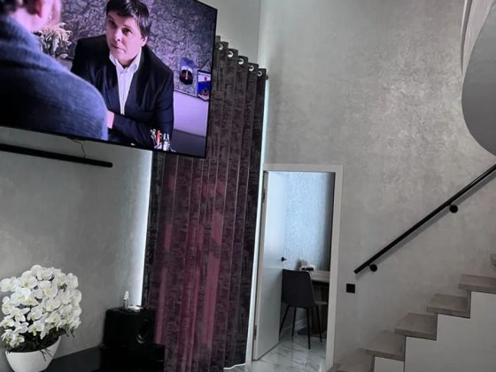 Продам 2-о к/к 72 м2 з меблями та технікою в Новомиколаївці. Кропивницький