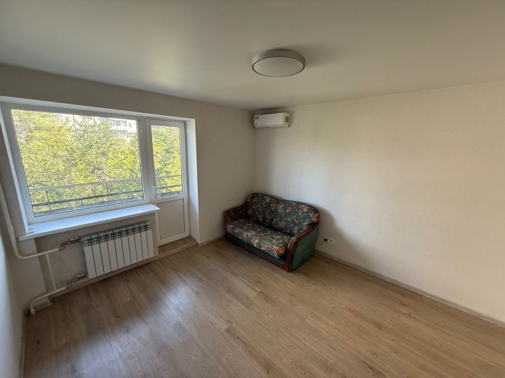 Продаю 1к квартиру в центре - фото 1