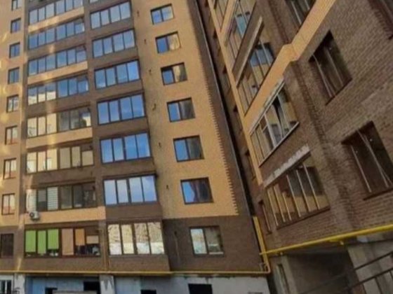 Продам  1 ком квартира  на Грушевского 19000 у.е