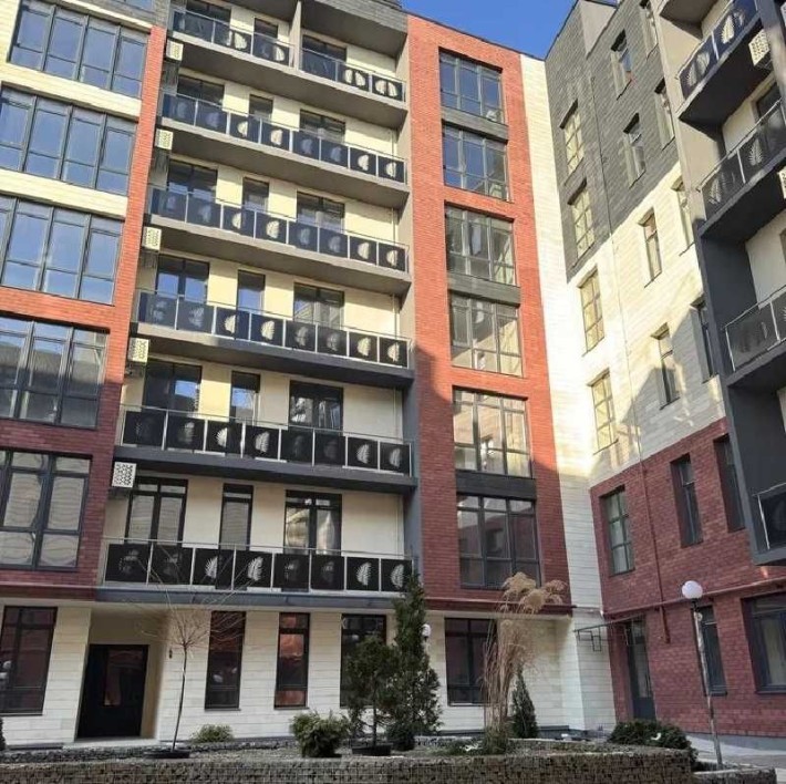 ПРОДАЖ 1-к. квартира ЗДАНА 56/44/12м² вул.Генерала Чупринки 113499$ - фото 1