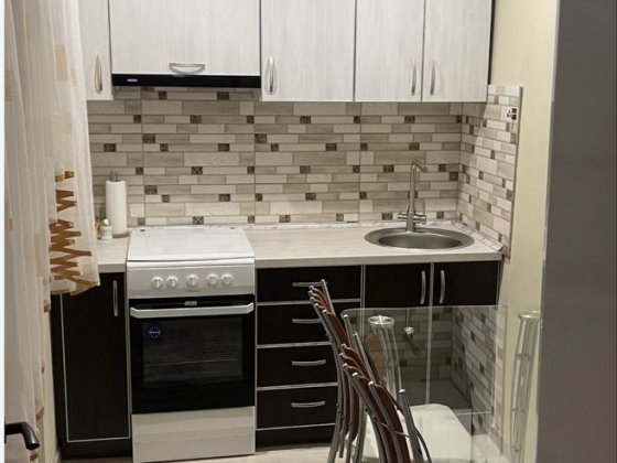 Продаеться квартира 2-х кімнатна (Хозяїн )