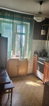 Продажа двухкомнатной квартиры в центре города. - фото 1