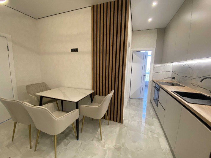 3х кім.квар. 65 Перлина. 5 поверх з євроремонтом. S-52м2. - фото 1