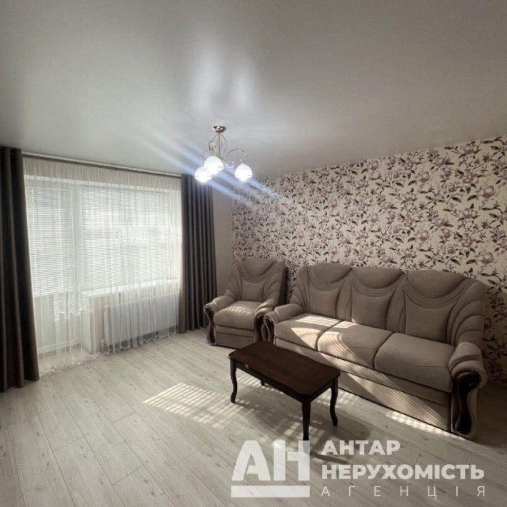 Продам 4 кімн. квартиру,  Центр - фото 1