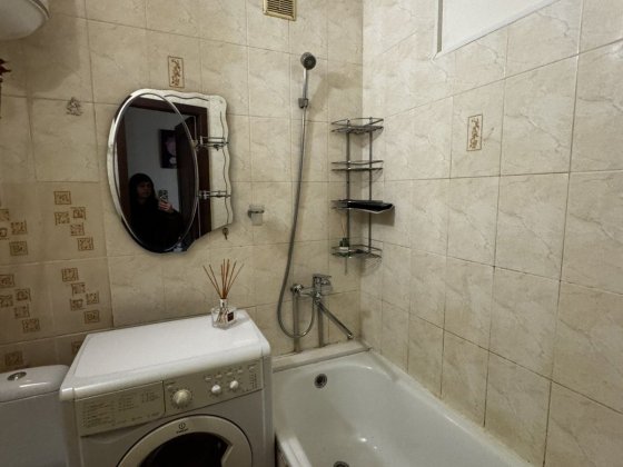 Продаж 1к квартири центр проспект ремонт і меблі  Малий ринок Запорожье