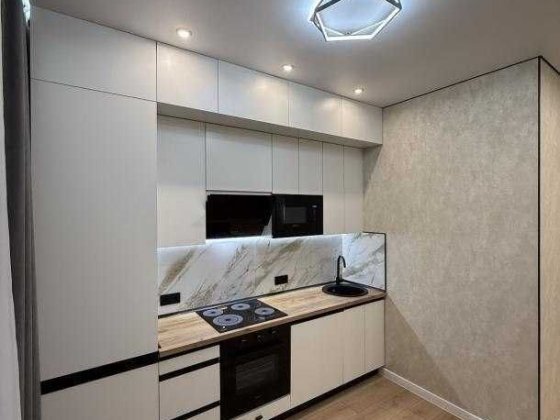 Вгідно продам 2-кімнатну квартиру у 66 Перлині!вул. Краснова/Іподром