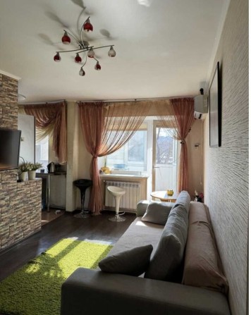 Продам 3- кім. квартиру на Ковалівці - фото 1