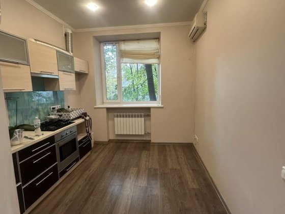 Продаж 2-х кімнатной квартири вул. М.Гончаренко (р-н перинат. центру) Запорожье