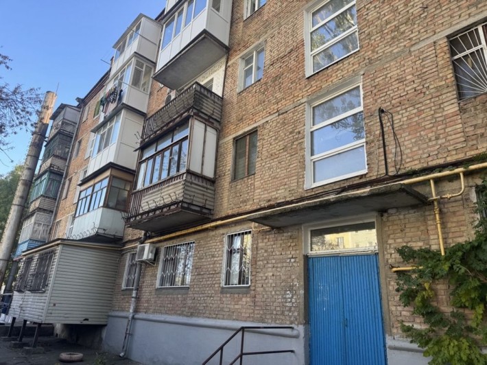 Продаж 3к.кв Вул Карпенка 20.500$ - фото 1