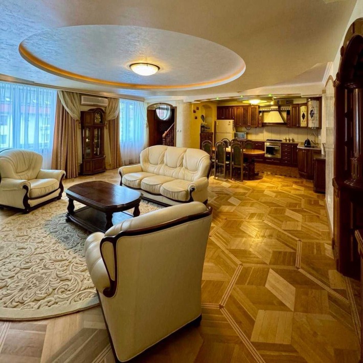 ПРОДАЖ 3-к. елітна квартира євроремонт 160м² вул.Тролейбусна 239999$ - фото 1