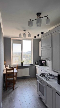 Продаж двокімнатної квартири з ремонтом по вул. Бігова в ЖК Щасливий - фото 1