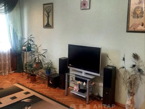 Продається 3 кімнатна квартира сталінка, Миколаївка