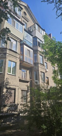 Продам повнометражну 2к.кв по вул. Героїв Крут( 12 квітня) - фото 1